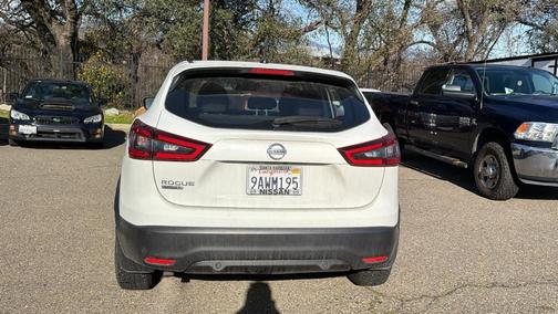 2022 Nissan Rogue Sport S