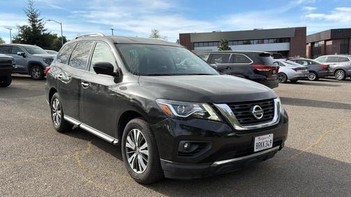 2019 Nissan Pathfinder SL