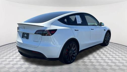 2024 Tesla Model Y Performance