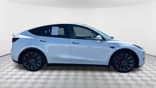 2024 Tesla Model Y Performance