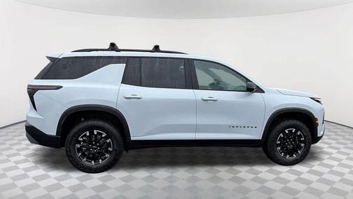 Polar White 2026 Chevrolet Traverse Z71