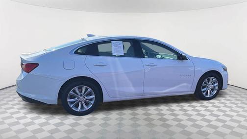 Summit White 2024 Chevrolet Malibu LT