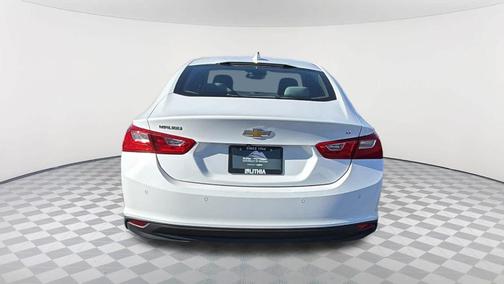 Summit White 2024 Chevrolet Malibu LT
