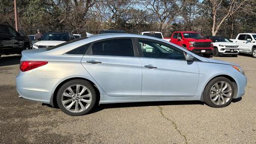 2011 Hyundai SONATA Limited 2.0T