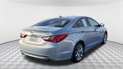 2011 Hyundai SONATA Limited 2.0T