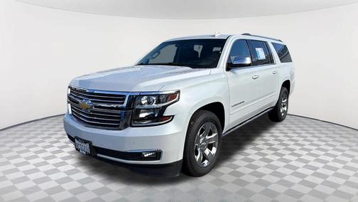 Iridescent Pearl Tricoat 2017 Chevrolet Suburban Premier