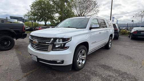Iridescent Pearl Tricoat 2017 Chevrolet Suburban Premier