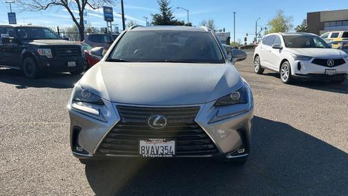 2021 Lexus NX 300h 