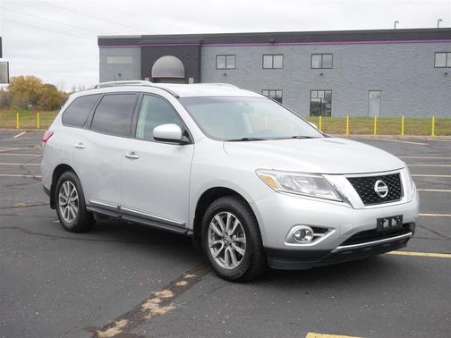 2016 Nissan Pathfinder SL