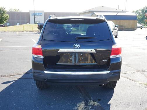 2013 Toyota Highlander SE