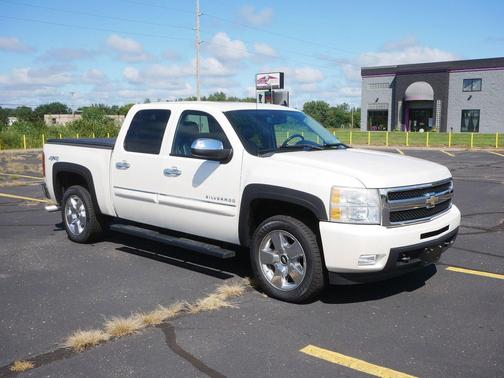Summit White 2011 Chevrolet Silverado 1500 LTZ