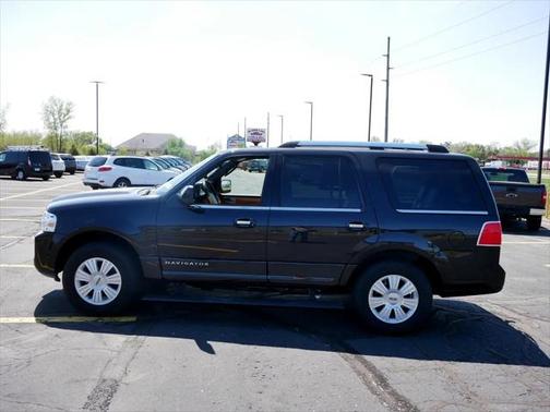 2014 Lincoln Navigator Base