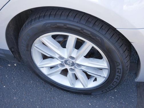 2013 Toyota Avalon XLE Premium