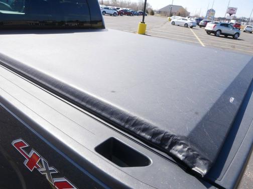 Graphite Metallic 2017 Chevrolet Silverado 1500 1LT