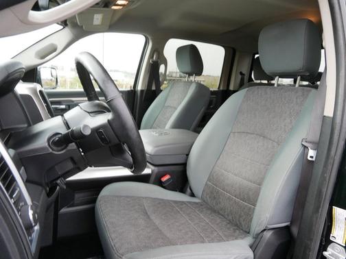 Black Forest Green Pearlcoat 2016 RAM 1500 Big Horn