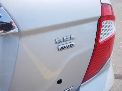 Ingot Silver Metallic 2011 Ford Fusion SEL