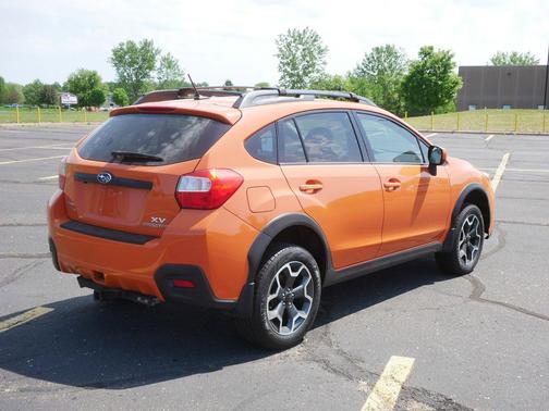 Tangerine Orange Pearl 2014 Subaru XV Crosstrek 2.0i Limited