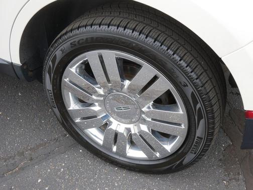 White Chocolate Tri-Coat 2008 Lincoln MKX Base