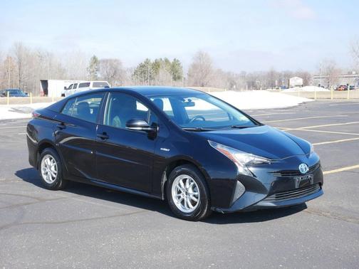 2016 Toyota Prius Four