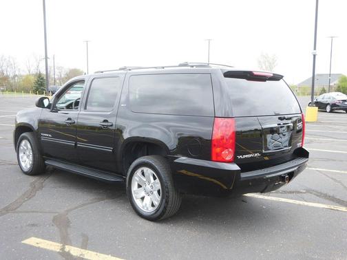 Onyx Black 2014 GMC Yukon SLT