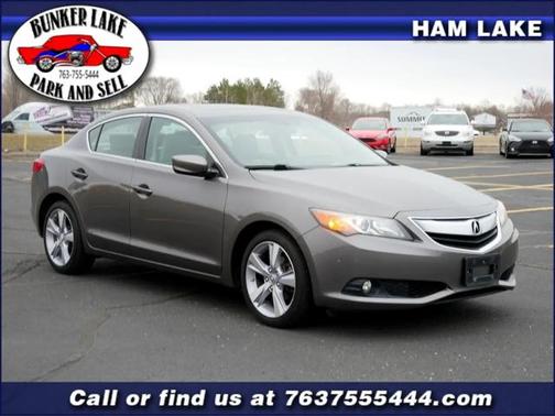 2013 Acura ILX 2.0L w/Premium Package