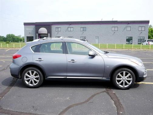 2017 INFINITI QX50 Base