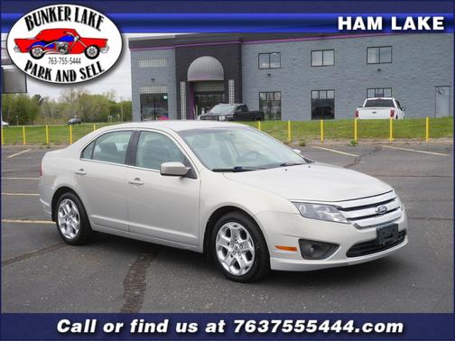 Brilliant Silver 2010 Ford Fusion SE