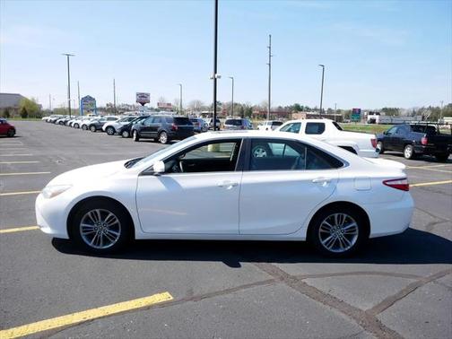 2015 Toyota Camry SE