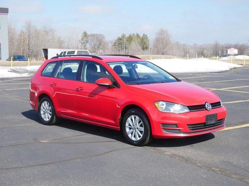 2016 Volkswagen Golf SportWagen TSI S 4-Door