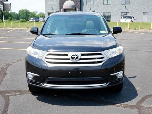 2011 Toyota Highlander SE