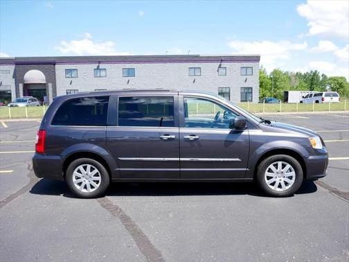 2015 Chrysler Town & Country Touring