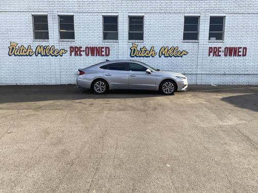 2023 Hyundai SONATA SEL