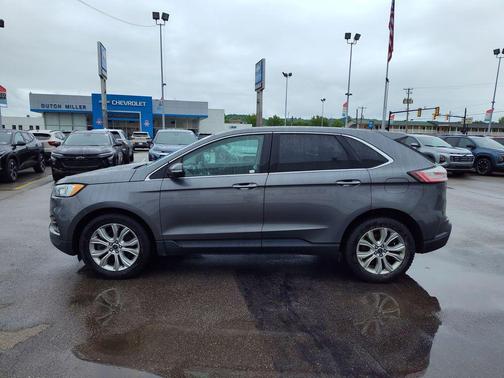 Carbonized Gray Metallic 2022 Ford Edge Titanium