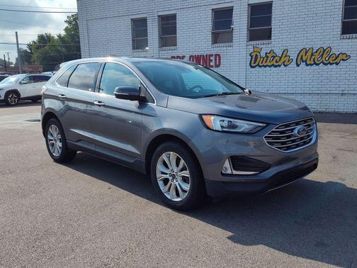 Carbonized Gray Metallic 2022 Ford Edge Titanium