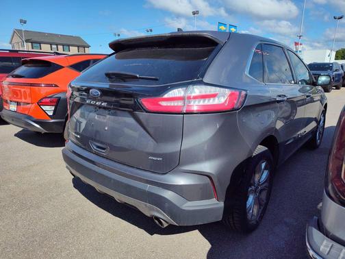 Carbonized Gray Metallic 2022 Ford Edge Titanium