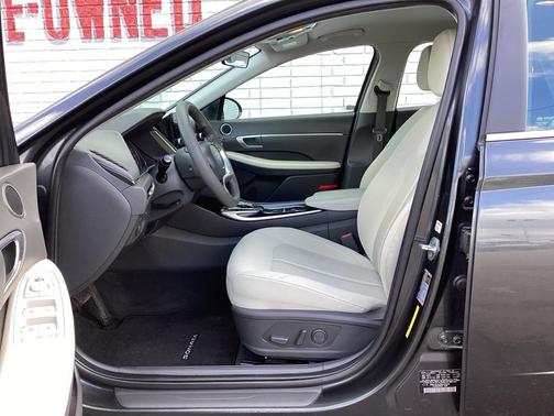 2022 Hyundai SONATA SEL