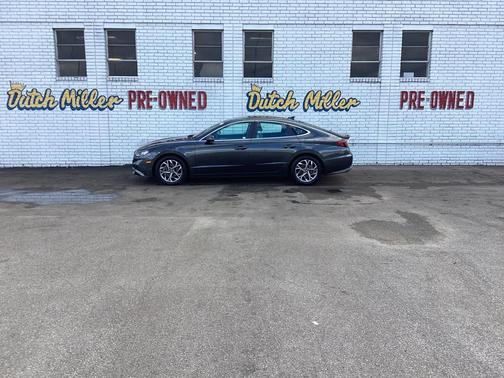 2022 Hyundai SONATA SEL