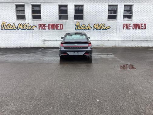 2022 Hyundai SONATA SEL