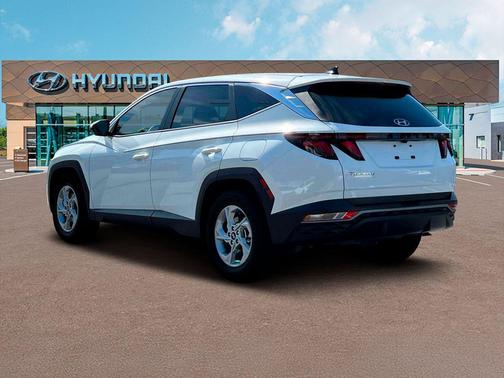 2024 Hyundai TUCSON SE