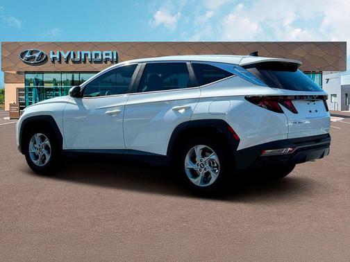 2024 Hyundai TUCSON SE