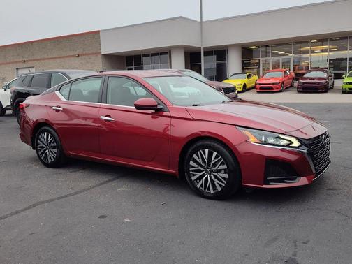 2023 Nissan Altima 2.5 SV