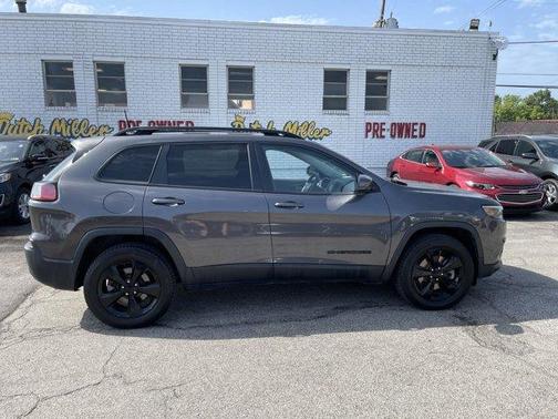 Photo 5 of 24 of 2019 Jeep Cherokee Latitude Plus