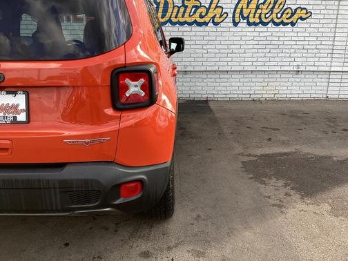 2021 Jeep Renegade Trailhawk