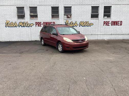 2006 Toyota Sienna LE