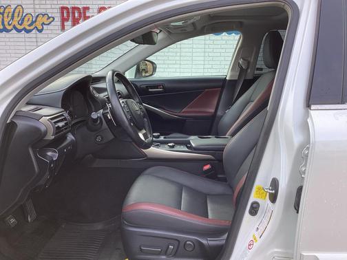 2019 Lexus IS 300 Base