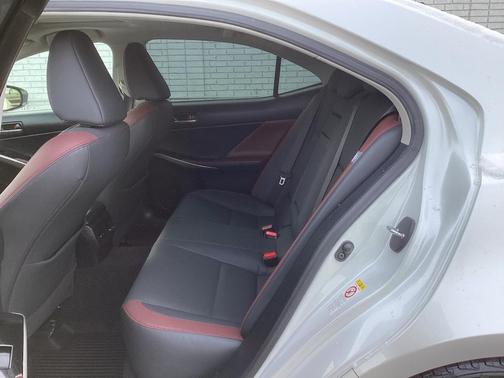 2019 Lexus IS 300 Base