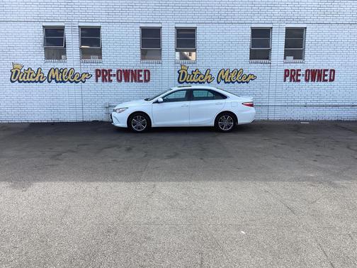 2017 Toyota Camry SE