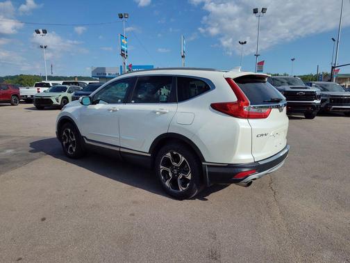 White Diamond Pearl 2018 Honda CR-V Touring