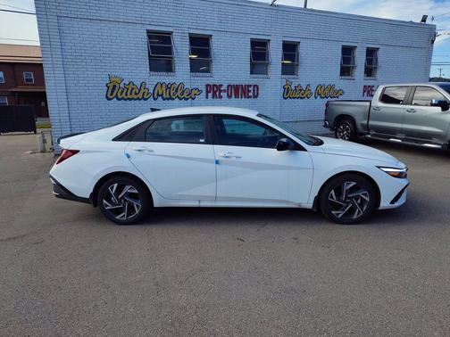 Aero Silver 2024 Hyundai SONATA SEL