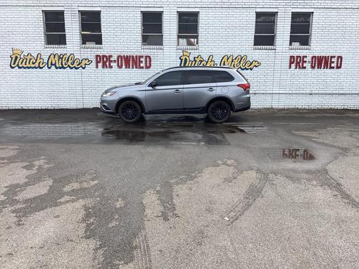 2020 Mitsubishi Outlander LE